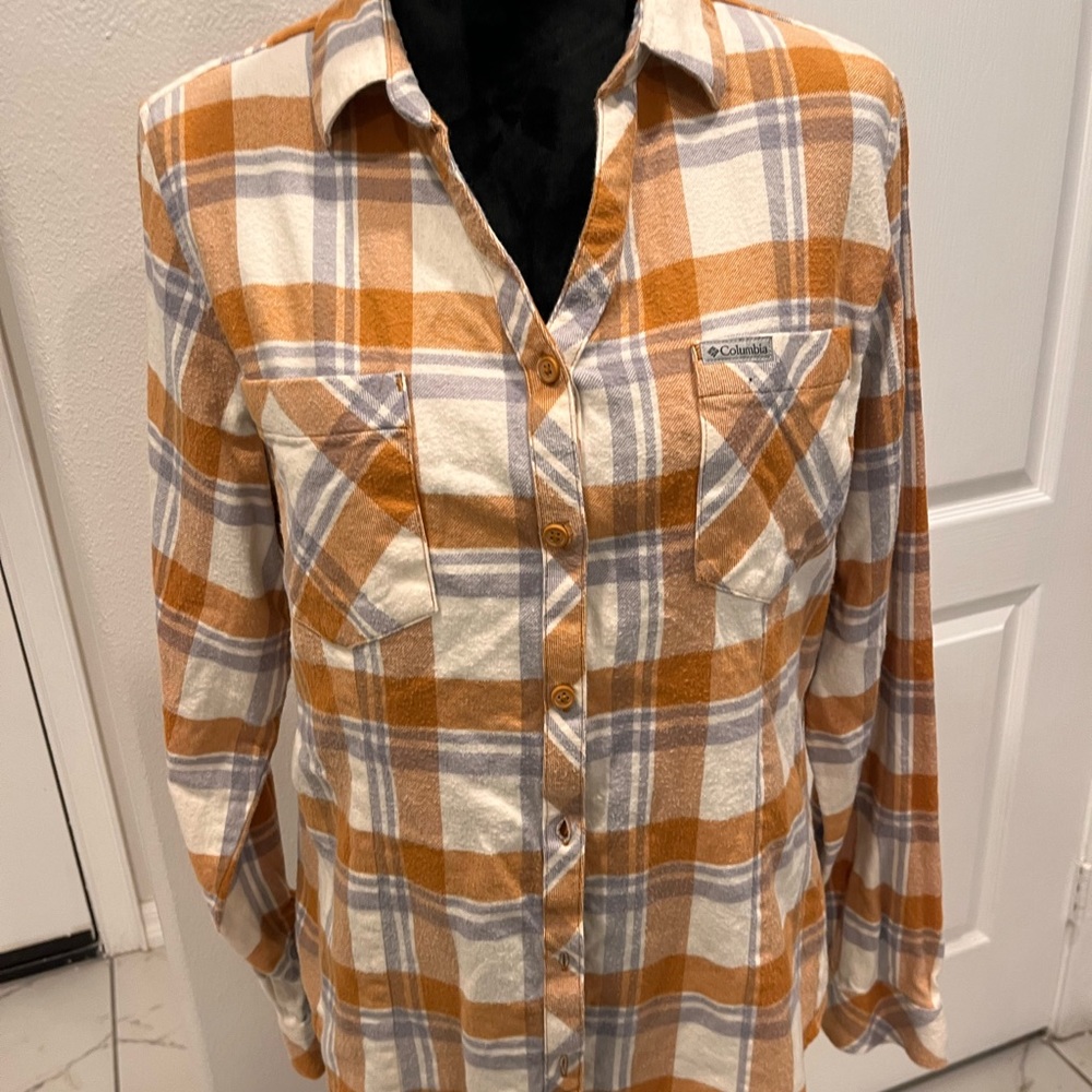 Columbia Yellow Cream Blue Plaid
Button Down Top